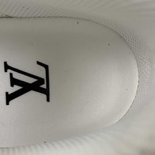 Cargar imagen en el visor de la galería, LV x Air Force 1 07 Low Black White Monogram LV3369-100
