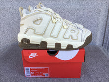 Cargar imagen en el visor de la galería, Air More Uptempo Coconut Milk Team Gold DX1939-100