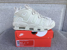 Cargar imagen en el visor de la galería, Air More Uptempo 96 Light Bone White Light Bone 921948-001