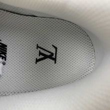 Cargar imagen en el visor de la galería, Louis Vuitton x Air Force 1 White Green MS0232