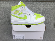 Cargar imagen en el visor de la galería, Air Jordan 1 Mid White Atomic Green White (2022) BQ6472-131