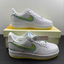 Cargar imagen en el visor de la galería, Air Force 1 Low White Ligth Green Tick Yellow AF1234-001