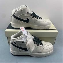 Cargar imagen en el visor de la galería, Air Force 1 07 Mid Off White Green XL0236-235