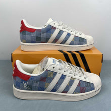 Cargar imagen en el visor de la galería, Adidas Superstar x Louis Vuitton HS3079