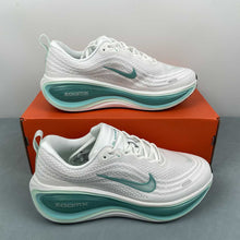 Cargar imagen en el visor de la galería, Nike Zoom Vomero PLUS White Bleached Turq-Minf Foam HV8154-100