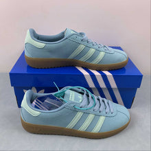 Cargar imagen en el visor de la galería, Adidas Bermuda Easy Mint Ice Mint Gum GY7387