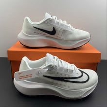 Cargar imagen en el visor de la galería, Zoom Fly 5 White White-Black DM8968-500