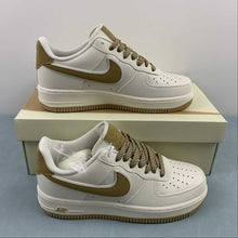 Cargar imagen en el visor de la galería, Air Force 1 07 Low Khaki Off White GL6835-002