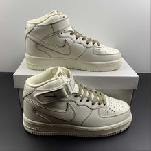 Cargar imagen en el visor de la galería, Air Force 1 07 Mid Beige White Khaki BY6899-692