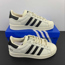 Cargar imagen en el visor de la galería, Adidas Superstar x André Saraiva Cream White Core Black GZ2203