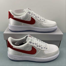 Cargar imagen en el visor de la galería, Air Force 1 Low 07 ESS Satin White Varsity Red DX6541-100