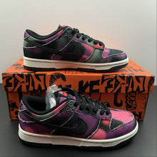 Cargar imagen en el visor de la galería, SB Dunk Low Graffiti Pink Purple Black DM0108-002