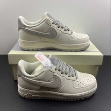 Cargar imagen en el visor de la galería, Air Force 1 07 Low Beige Light Grey GL6835-009