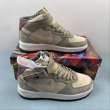 Cargar imagen en el visor de la galería, Air Force 1 07 Mid Suede Gray Yellow CG9908-102