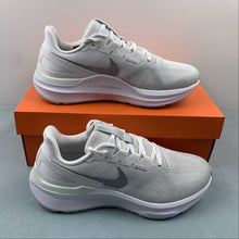 Cargar imagen en el visor de la galería, Air Zoom Structure 25 White Metallic Silver DJ7883-105