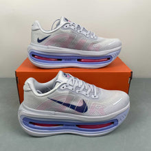 Cargar imagen en el visor de la galería, Nike Vomero Premium Ice Blue Pink Black HQ2050-788