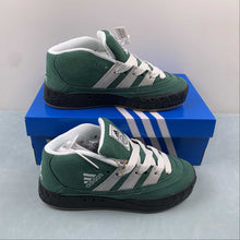 Cargar imagen en el visor de la galería, Adidas Adimatic Mid YNuK Collegiate Green Crystal White Gum IE0022