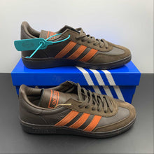 Cargar imagen en el visor de la galería, Adidas Handball Spezial Brown Collegiate Orange HP6694