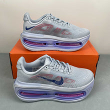 Cargar imagen en el visor de la galería, Nike Vomero Premium Ice Blue Pink FN8453-027