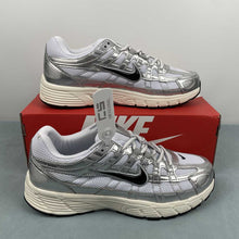 Cargar imagen en el visor de la galería, Nike P-6000 White Metallic Silver Flat Silver Black CD6404-105