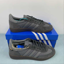 Cargar imagen en el visor de la galería, Adidas Handball Spezial Cordura Grey Six Gum GY7403