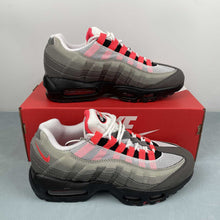 Cargar imagen en el visor de la galería, Air Max 95 OG Solar Red White Solar Red-Granite-Dust AT2865-100