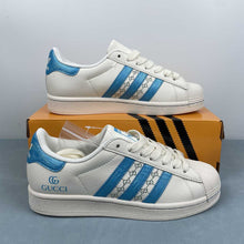 Cargar imagen en el visor de la galería, Adidas Superstar x Gucci HS3072
