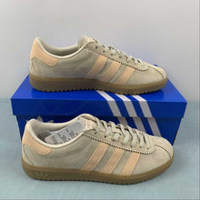 Cargar imagen en el visor de la galería, Adidas Bermuda White Panton Gum4 GY7388