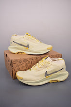 Cargar imagen en el visor de la galería, Nike Reactx Pegasus Trail 5 GTX Next Nature Alabaster Saturn Gold FQ0908-700
