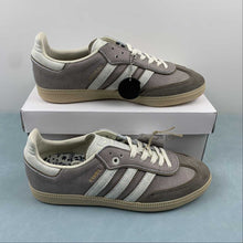 Cargar imagen en el visor de la galería, Offspring x Adidas Samba Consortium Cup Pantone Off White Clay IG1954