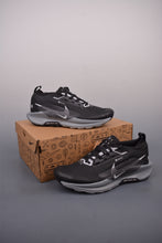 Cargar imagen en el visor de la galería, Nike Reactx Pegasus Trail 5 GTX Next Nature Black Grey FQ0908-001