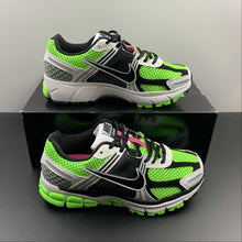 Cargar imagen en el visor de la galería, Zoom Vomero 5 SE SP Electric Green Black CI1694-300