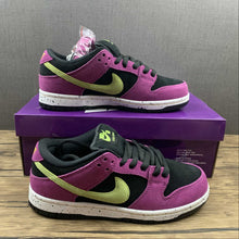 Cargar imagen en el visor de la galería, SB Dunk Low Pro ACG Terra Red Plum Black Taxi Citron BQ6817-501