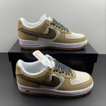 Cargar imagen en el visor de la galería, Air Force 1 07 Low Khaki Suede White Black HH9636-326