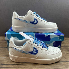 Cargar imagen en el visor de la galería, Bape x Air Force 1 07 Low Beige Blue White AA1356-116