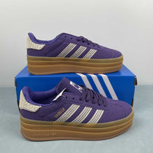 Cargar imagen en el visor de la galería, Adidas Gazelle Bold Collegiate Purple Wonder White Gold Metallic JS3359