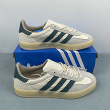 Cargar imagen en el visor de la galería, Adidas Gazelle Indoor Cream White Preloved Teal Wonder White JR3837