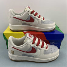Cargar imagen en el visor de la galería, Air Force 1 07 Low Double Swoosh White Red Grey CC2569-022