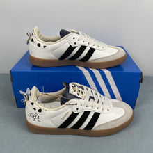 Cargar imagen en el visor de la galería, 101 Dalmatians x Adidas Samba Penny KJ5990