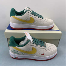 Cargar imagen en el visor de la galería, Air Force 1 07 Low Green Gold White Red HX123-002