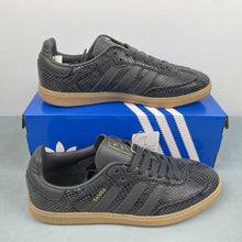 Cargar imagen en el visor de la galería, Adidas Samba OG Black Snakeskin JQ3532