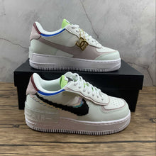 Cargar imagen en el visor de la galería, Air Force 1 Shadow Pixel Barely Green White Platinum Violet CV8480-300