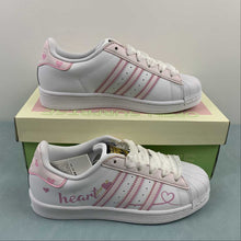 Cargar imagen en el visor de la galería, Adidas Superstar Heart Classic Shell Head EG4958