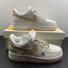 Cargar imagen en el visor de la galería, Air Force 1 07 Low White Light Brown BS8806-555