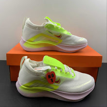 Cargar imagen en el visor de la galería, Zoom Fly 4 Fluorescent Green DN2658-101
