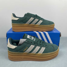 Cargar imagen en el visor de la galería, Adidas Gazelle Bold Collegiate Green Wonder White Gold Metallic JS3358