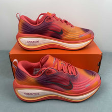 Cargar imagen en el visor de la galería, Nike Zoom Vomero PLUS Ember Glow Bordeaux Marakesh IH2091-800