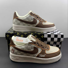 Cargar imagen en el visor de la galería, LV x Air Force 1 07 Low Salute Cream Brown DC8877-202