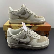 Cargar imagen en el visor de la galería, Akira x Air Force 1 07 Low Khaki Cream White DQ3966-183