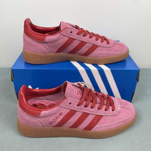 Cargar imagen en el visor de la galería, Adidas Handball Spezial Semi Pink Glow Better Scarlet JR5006
